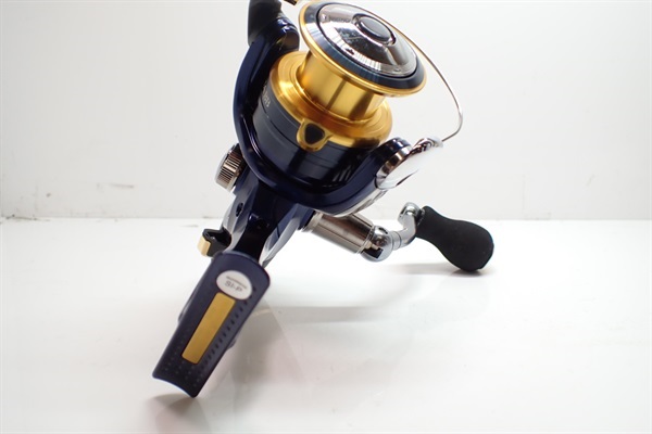 １３アオリスタＢＢＣ３０００ＨＧ